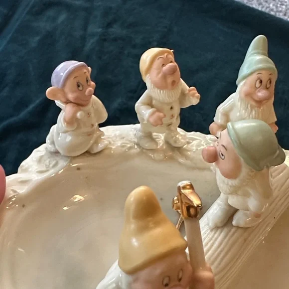 Vtg 2002 Lenox Disney Seven 7 Dwarfs Heigh Ho Candy Dish Fine China - Picture 9 of 13